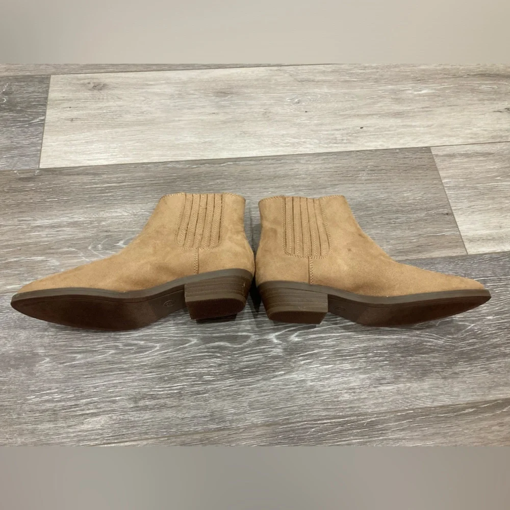 Universal Thread Tan Booties Western Slide on Size 6.5 - Picture 7 of 9